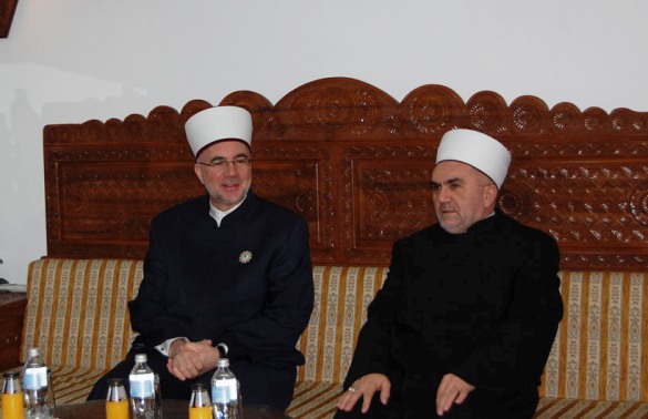 Delegacija Muftijstva tuzlanskog posjetila Mešihat IZ u Srbiji