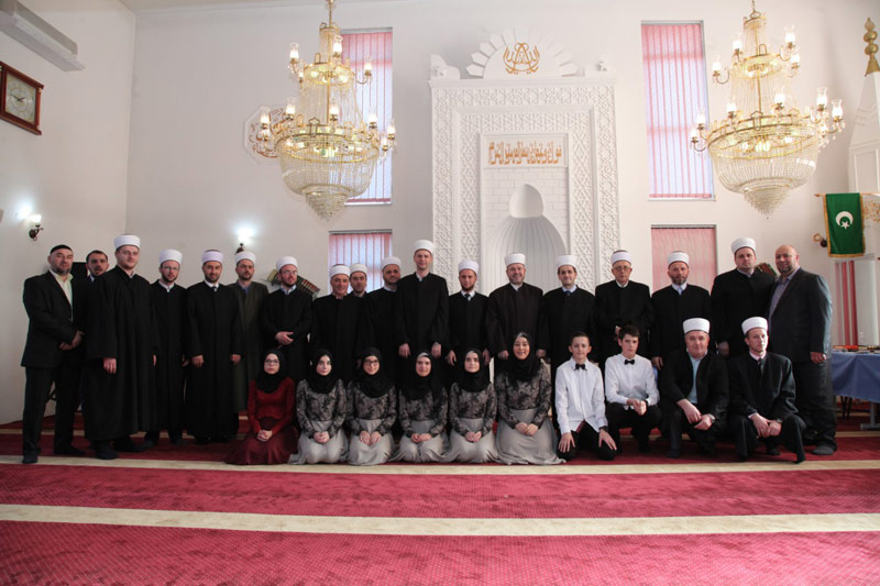 Brčko: Promovirano osam novih učača Kur'ana u džematu Maoča Stara