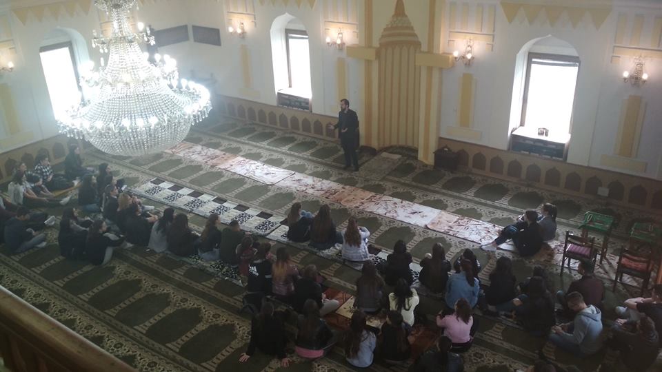 Orašje: Učenici Školskog centra fra Martina Nedića posjetili džamiju Aziziju