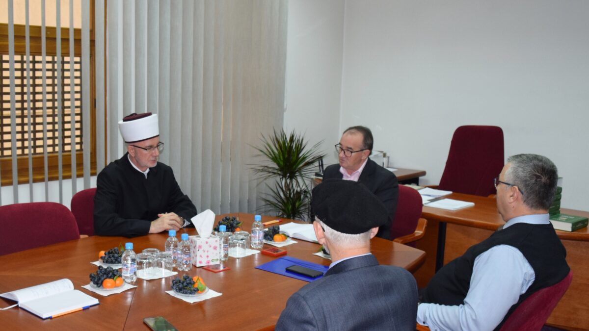 Muftija Fazlović posjetio Institut za društvena i religijska istraživanja
