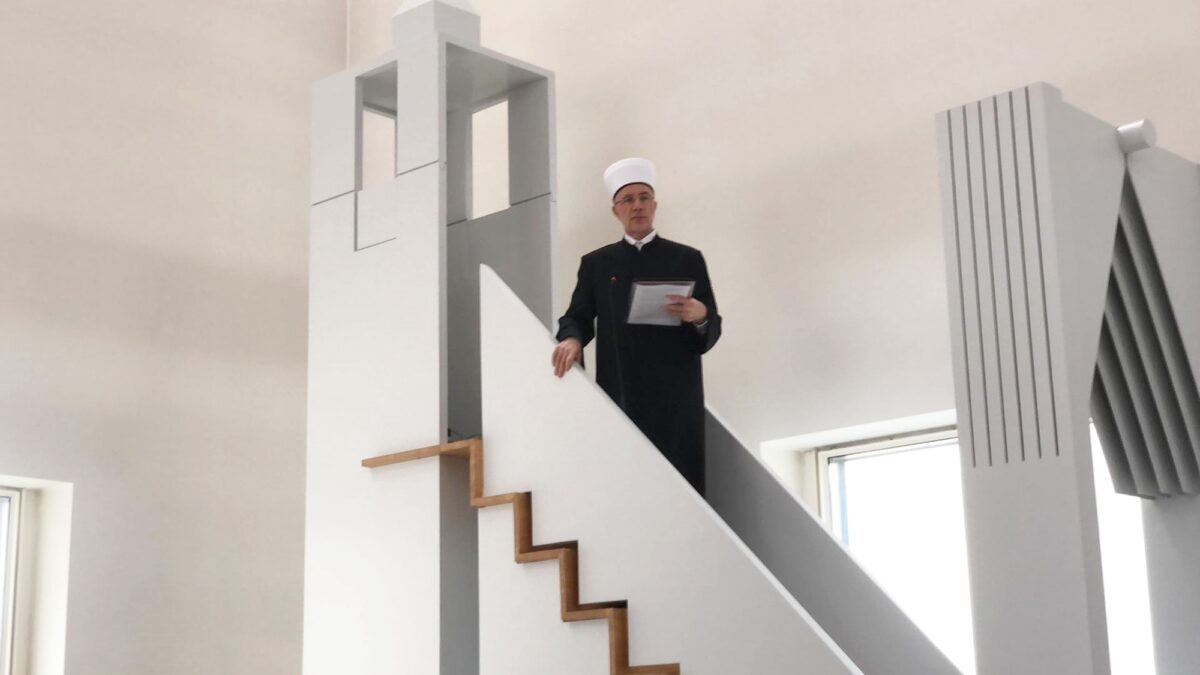 Muftija Fazlović održao hutbu u džamiji Behram-begove medrese