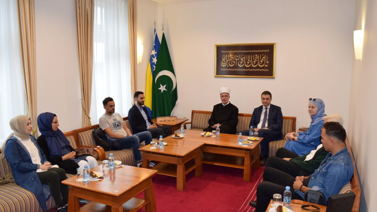 Muftija Fazlović primio profesore i učenike Medrese Aziz Bayraktar iz Istanbula