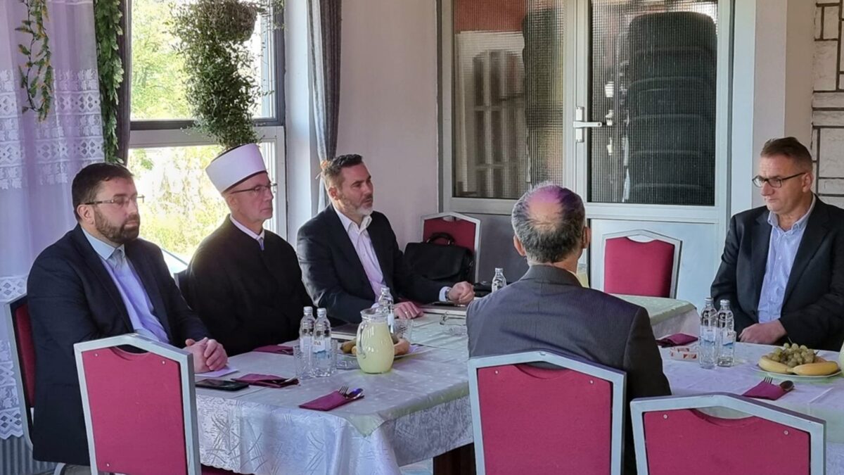 Muftija Fazlović održao radni sastanak s imamima Medžlisa IZ Živinice