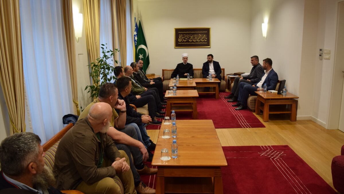 Sastanak Muftije tuzlanskog s predsjednicima aktiva nastavnika islamske vjeronauke