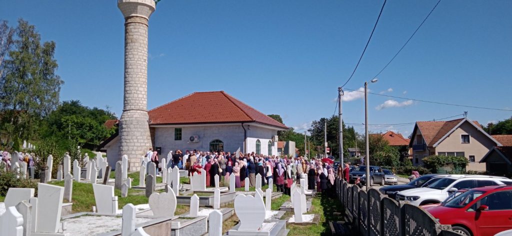 Obnovljna Stara džamija u Gornjim Živinicama