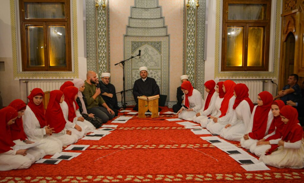 Bijeljina: U Sultan Sulejmanovoj Atik džamiji centralna mevludska svečanost