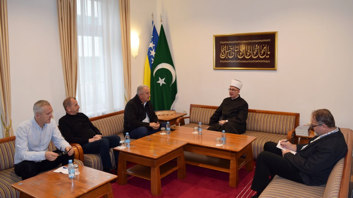 Razgovarano o radovima na izgradnji Islamskog centra i džamije u Lukavcu