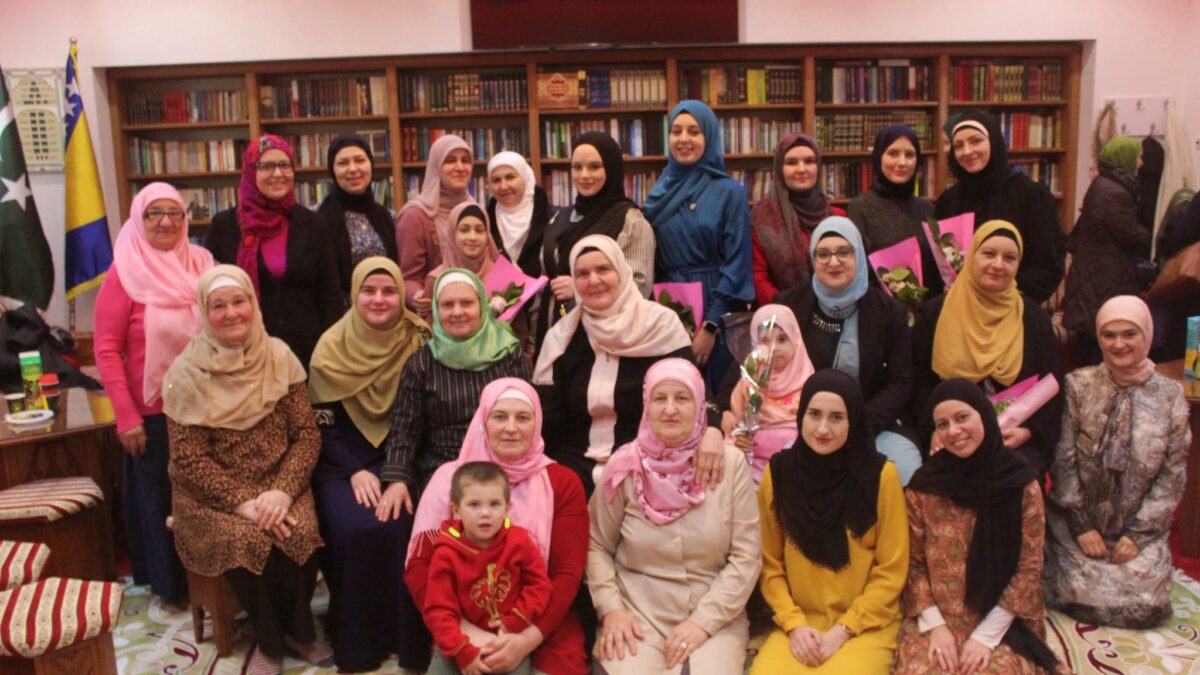 Tuzla: Dan hidžaba obilježen nizom aktivnosti