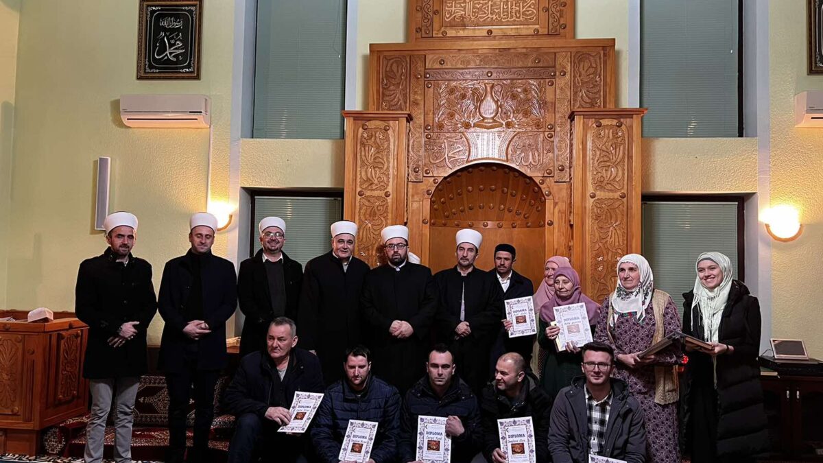 Banovići: Promocija novih učača Kur'ana u džematu Treštenica