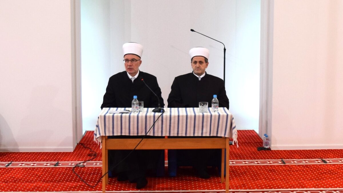 Muftija Fazlović govorio na ramazanskoj tribini u Brčkom
