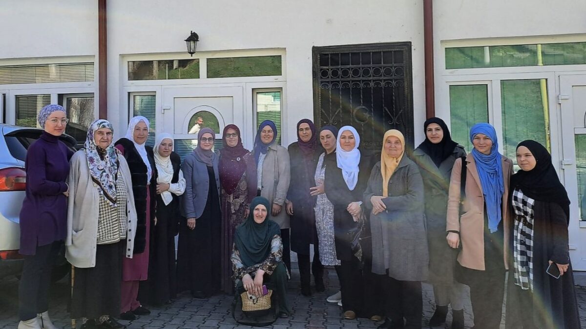 U Srebrenici održano predavanje za žene