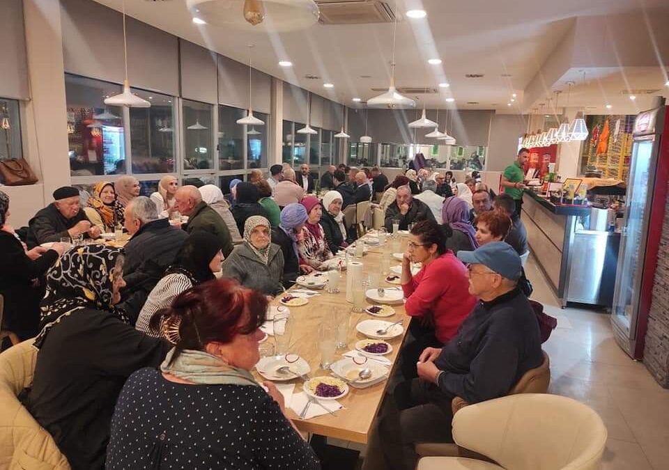 Kladanj: Tradicionalni iftar za porodice šehida