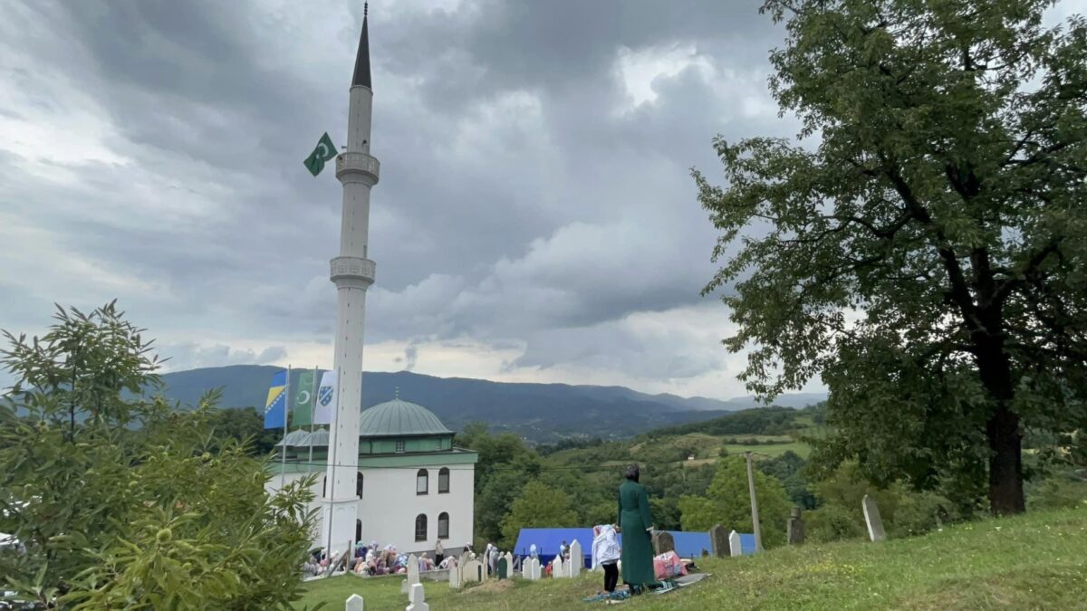 Zvornik: U naselju Tršić otvorena džamija