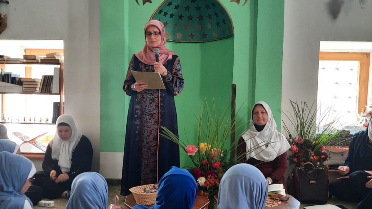 Kladanj: U Kuršumlija džamiji proučen mevlud za žene