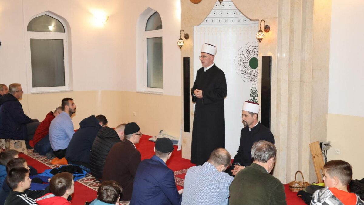 Ramazanski ibadeti s džematlijama Srebrenice