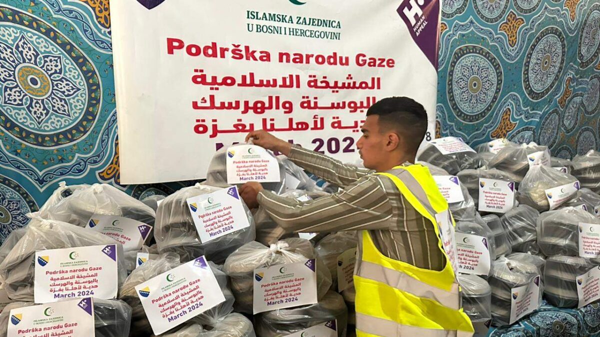 Islamska zajednica osigurala tople obroke i iftare za stanovnike Gaze