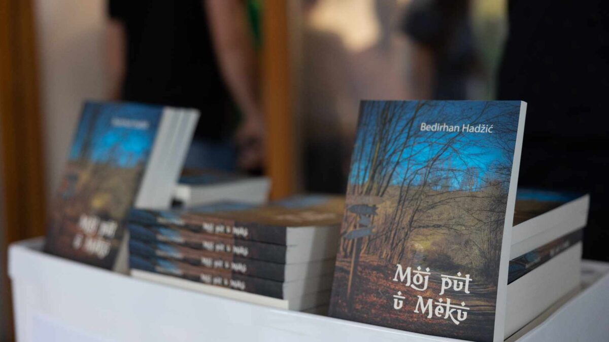 Teočak: Promovirana knjiga “Moj put u Meku” autor Bedirhan-ef. Hadžića