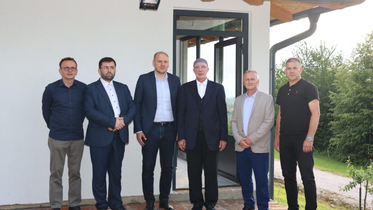 Kalesija: Muftija Fazlović obišao novi višenamjenski objekat u kompleksu Mektepskog centra u Dubnici