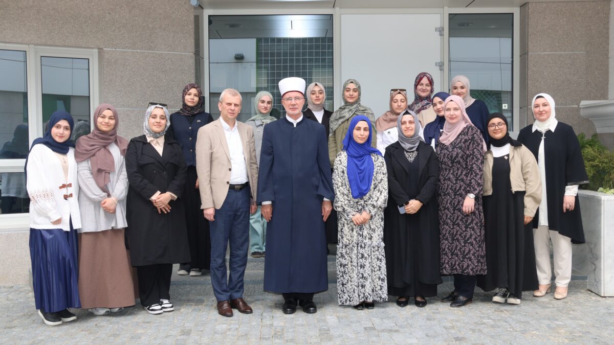 Muftiju tuzlanskog posjetile profesorice i učenice istanbulske medrese