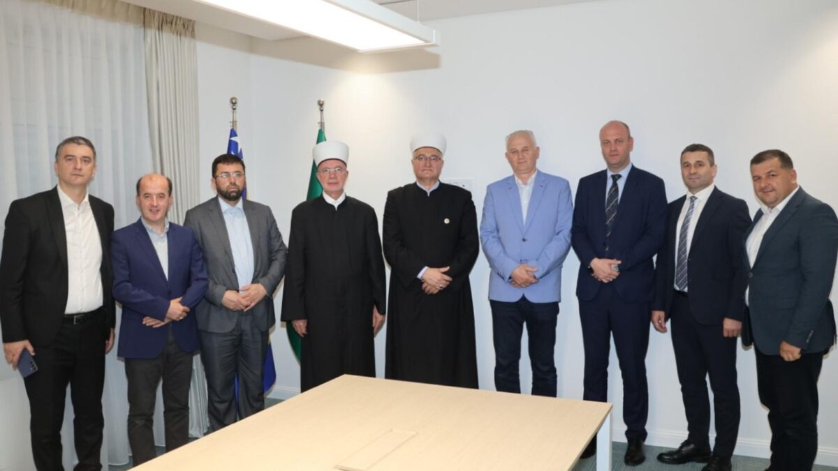 Muftija zagrebački posjetio muftiju tuzlanskog: Razgovarano o obilježavanju tridesete godišnjice genocida