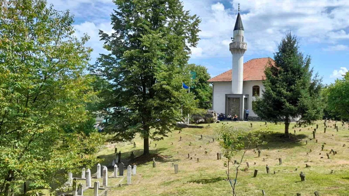 Šehidska dova u Pobuđu (MIZ Bratunac): Dostojanstveno sjećanje na šehide Podrinja
