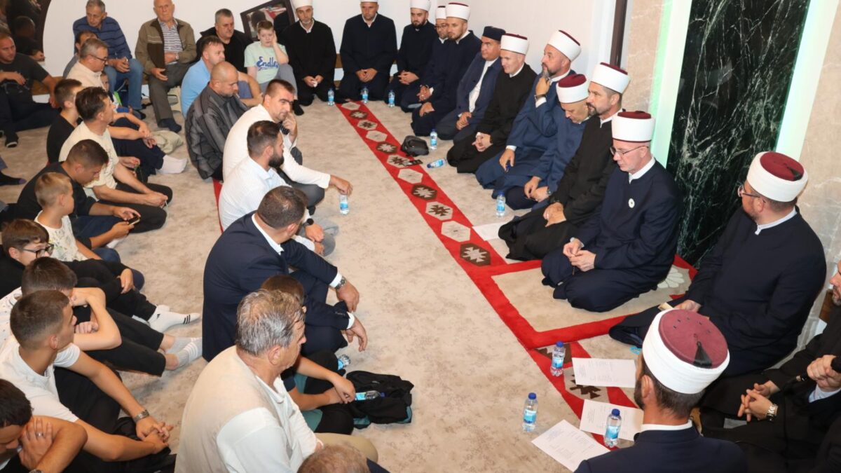 Muftija Fazlović: U Srebrenici večeras svjedočimo našu privrženost poslaniku Muhammedu, a.s.
