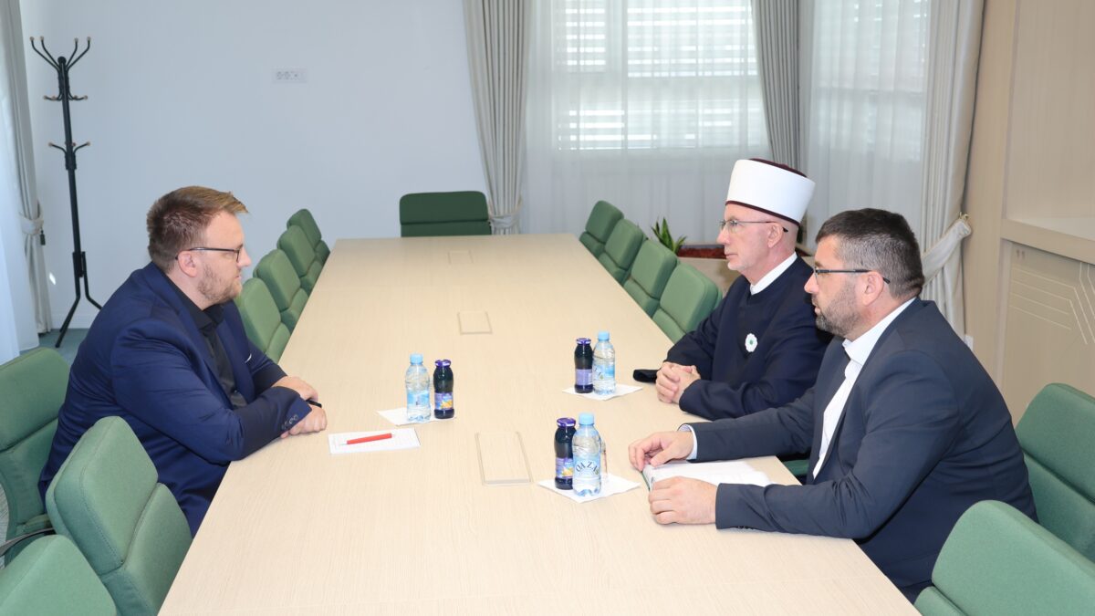 Radni sastanak s novim glavnim imamom MIZ Gračanica