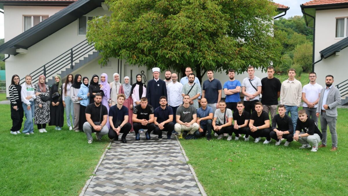 U Potočarima održani IV susreti Mreže mladih Muftijstva tuzlanskog