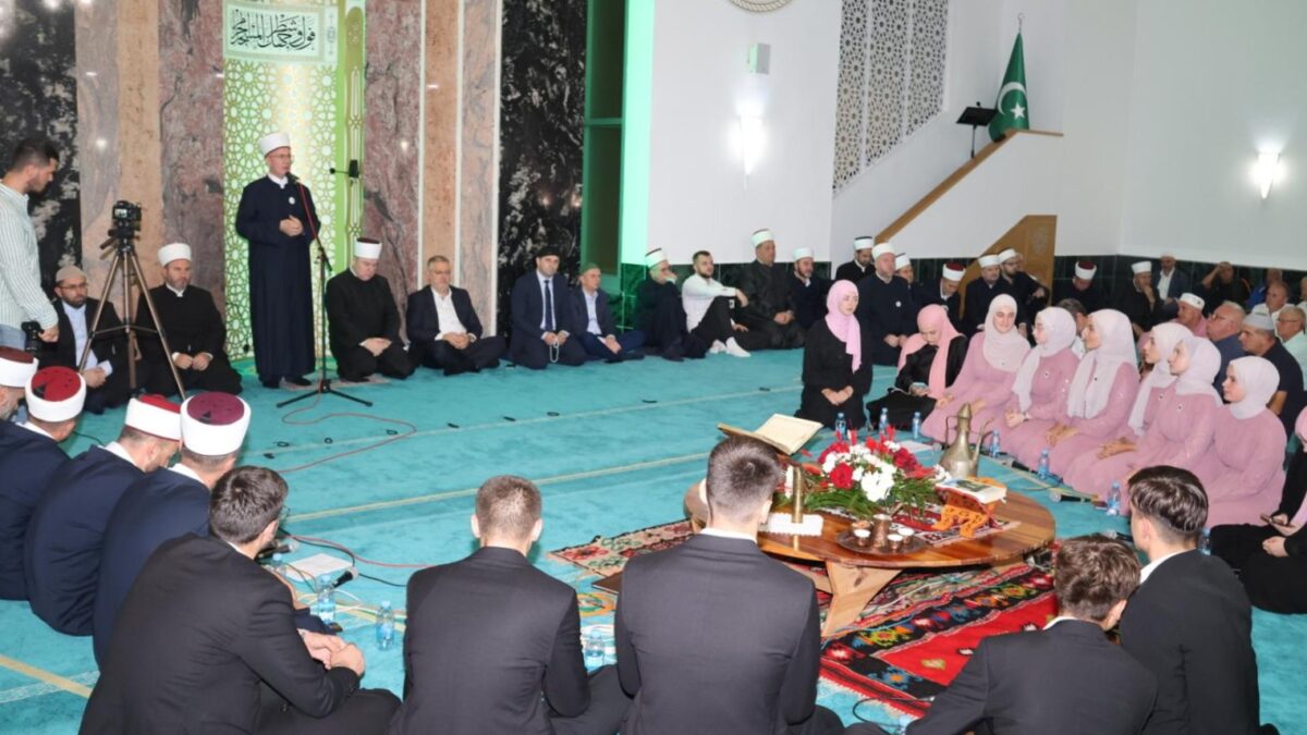 Centralna mevludska svečanost Muftijstva tuzlanskog: Muhammed, a.s., je ostavio najljepše obrasce praktične vjere koja se živi cijelim svojim bićem