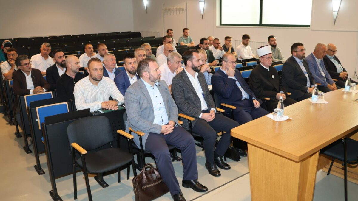 Održan seminar za koordinatore i voditelje „Škola Kur’ana“
