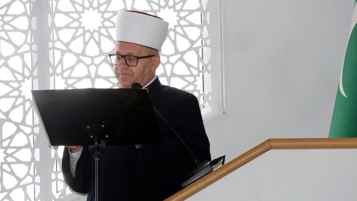Hutba muftije mostarskog dr. Salem-ef. Dedovića: Naše čvrsto opredjeljenje je da gradimo život na svojoj rodnoj grudi