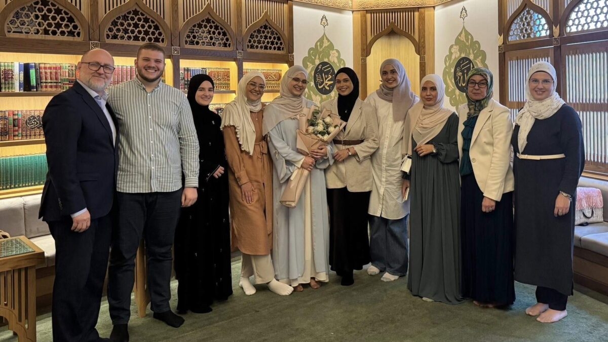 Mirha Čikarić, 112. hafiz Behram-begove medrese: Kur’an me odgajao na svakoj stranici