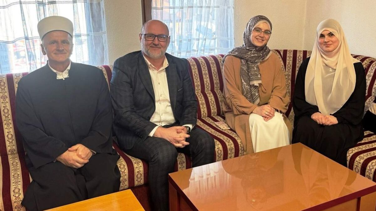 Kalesija: Prijem za nove hafize