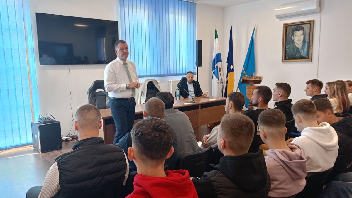 Kurs islama Mreže mladih: Održano predavanje o porodičnim vrijednostima u islamu