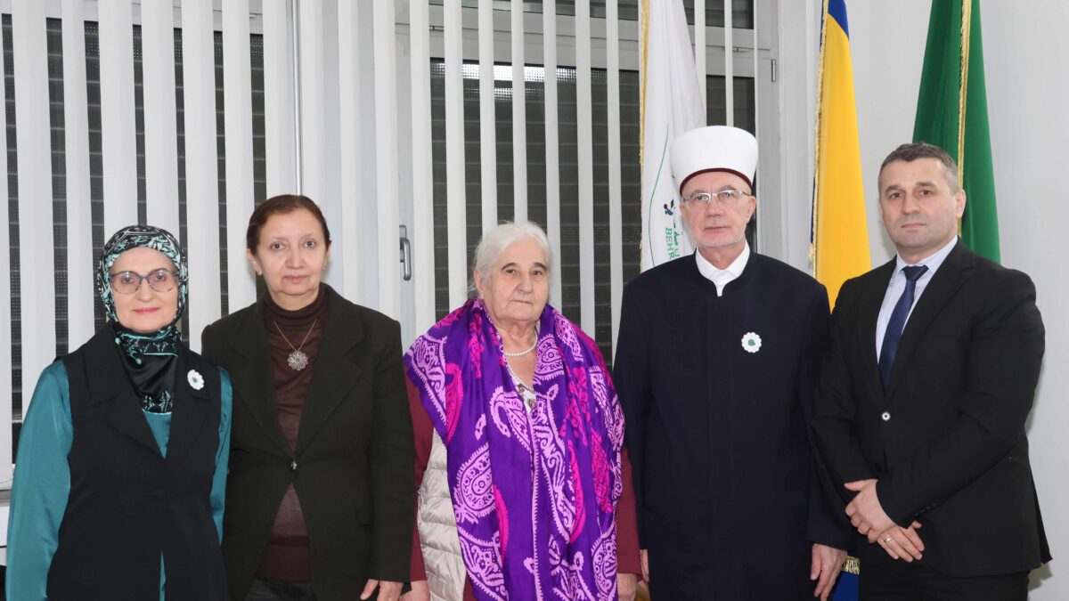 Majka Munira Subašić posjetila muftiju Fazlovića