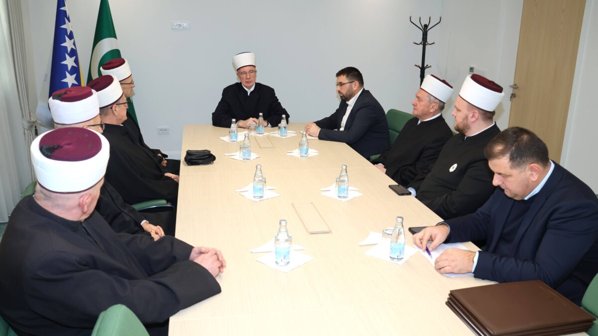 Prijem muftije Fazlovića za penzionisane imame Muftijstva tuzlanskog