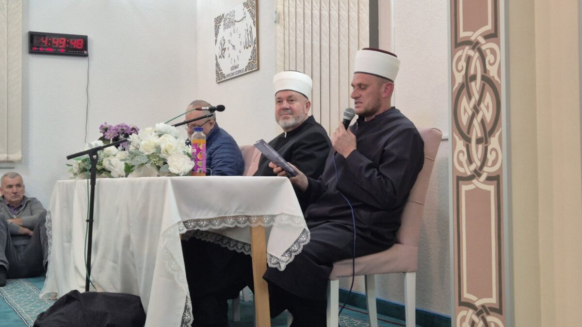 Kalesija: Predavanje u džematu Hrasno Gornje