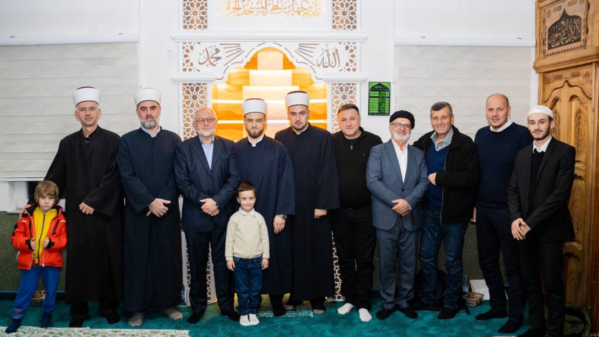 Kalesija: Večer Kur'ana i dodjela vakufnama u džematu Lipovice Centar