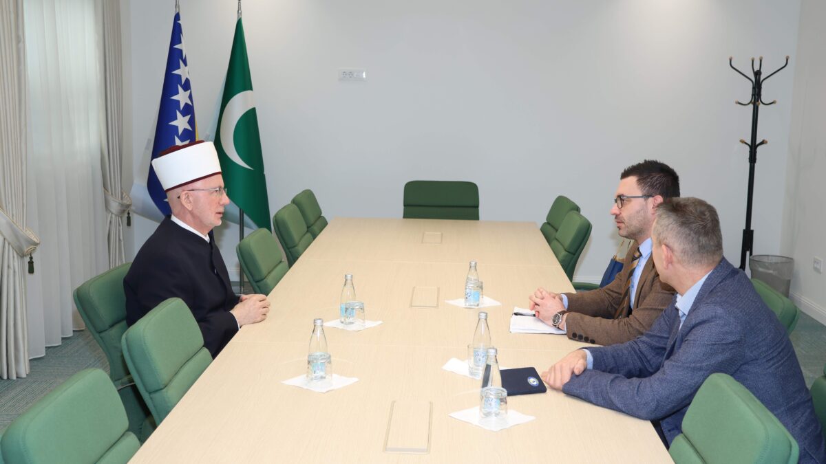 Muftiju Fazlovića posjetili autori djela „Zvornik 1992–1995: Genocid na kapiji Bosne“