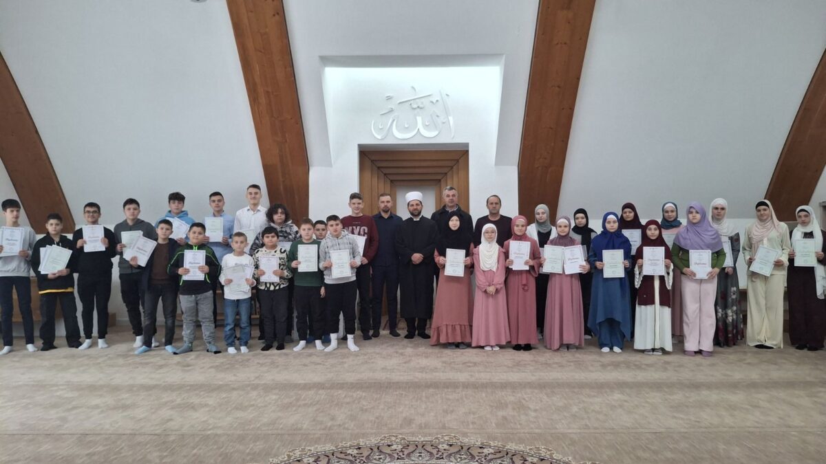 MIZ Kalesija: Finalnim takmičenjem okončana peta sezona mektebskog kviza „Ikre“